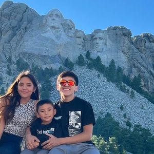 Meet your Posher, Sandyy